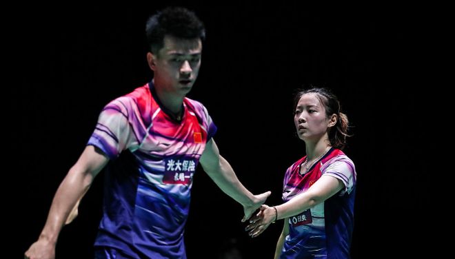 印尼队鏖战日本队，辛杜扛起全队