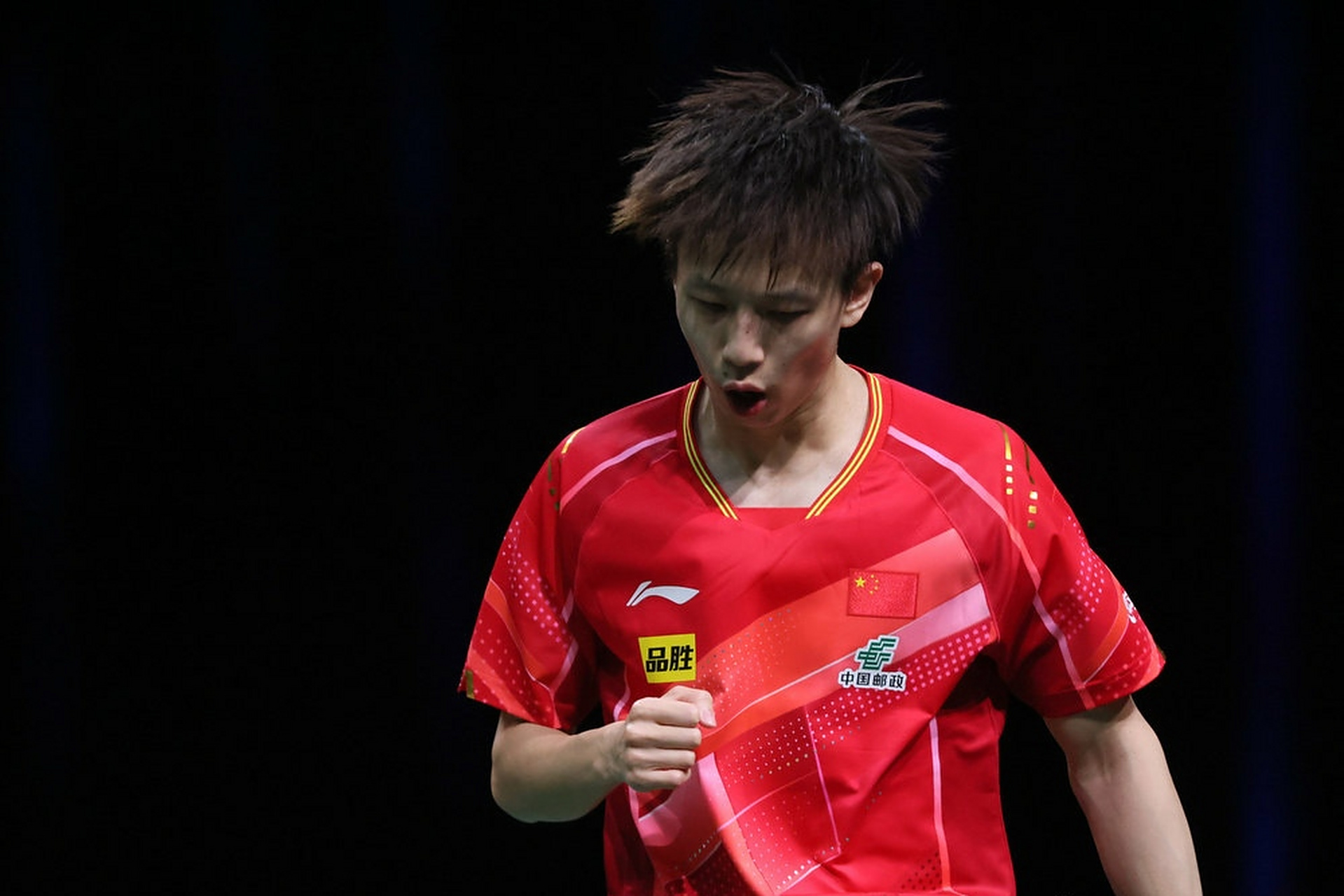 中国队横扫英格兰队,林高远惊艳四座 中国队横扫英格兰队,林高远惊艳四座