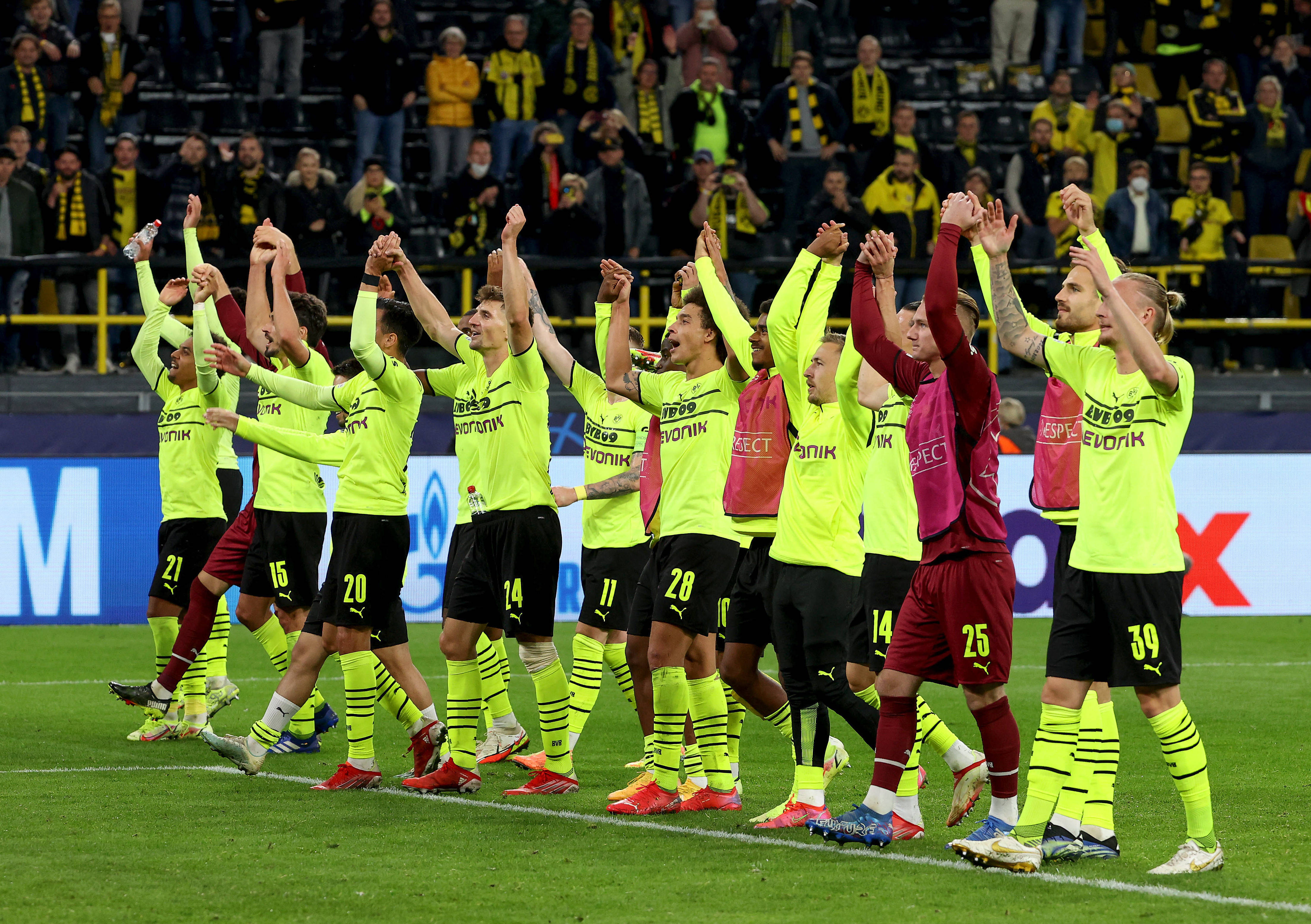 莱比锡红牛完胜多特蒙德，姆巴佩统治全场