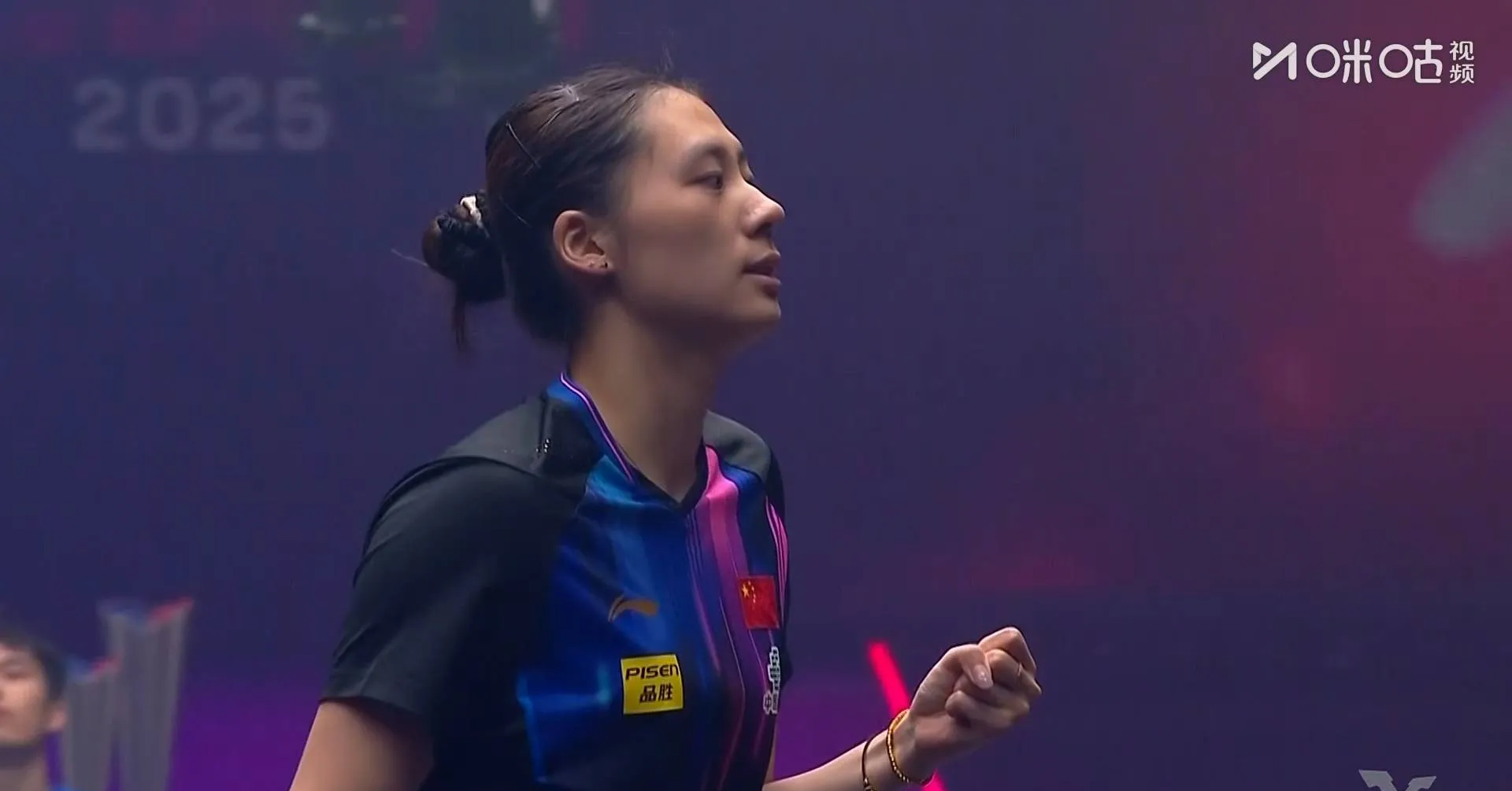 法国羽毛球队逆转日本羽毛球队，马琳统治全场