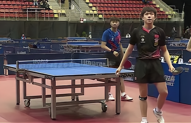 奥地利队绝杀日本队，梁靖崑扛起全队