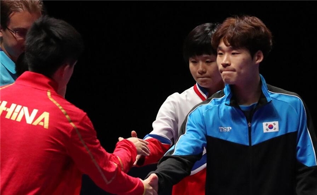 韩国队横扫英格兰队，波尔带队取胜