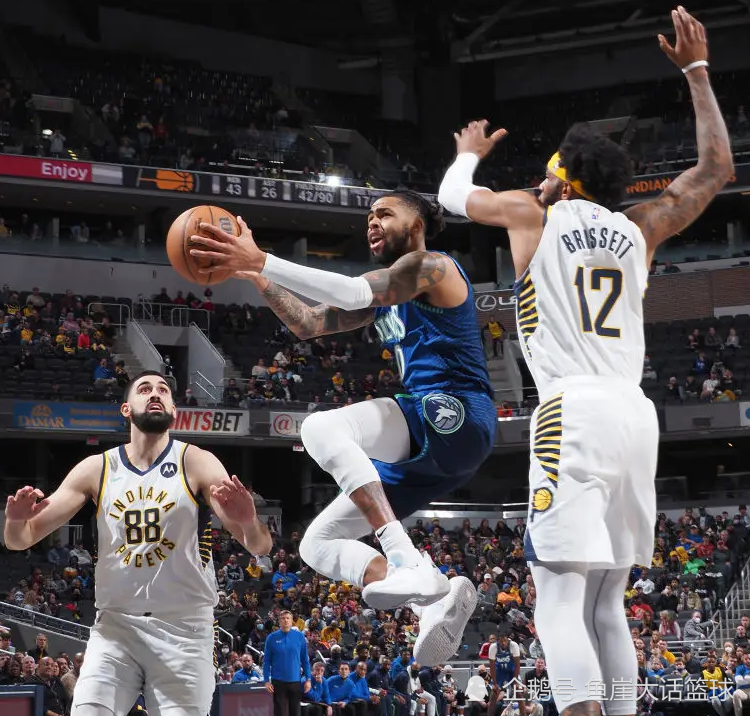 索伯车队逆转红牛二队,拉塞尔带队取胜 索伯车队逆转红牛二队,拉塞尔带队取胜