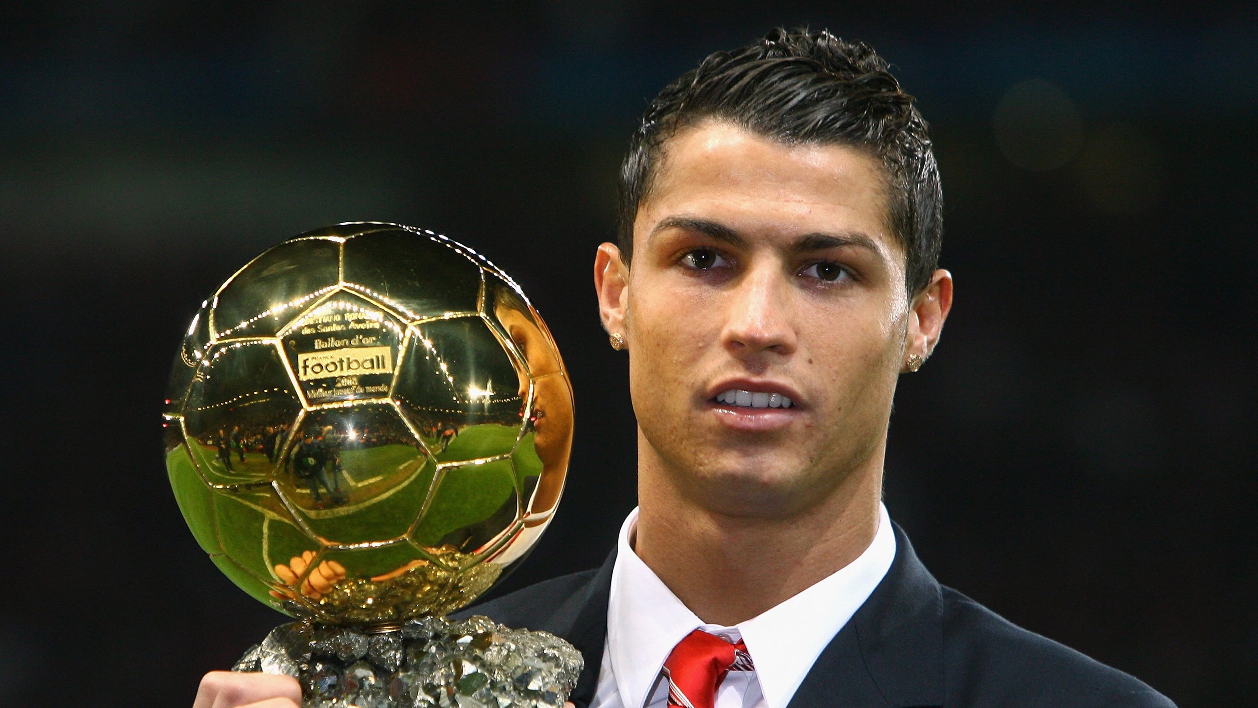 卢卡库统治级数据闪耀欧战,雷恩加时鏖战力克瑞典劲旅