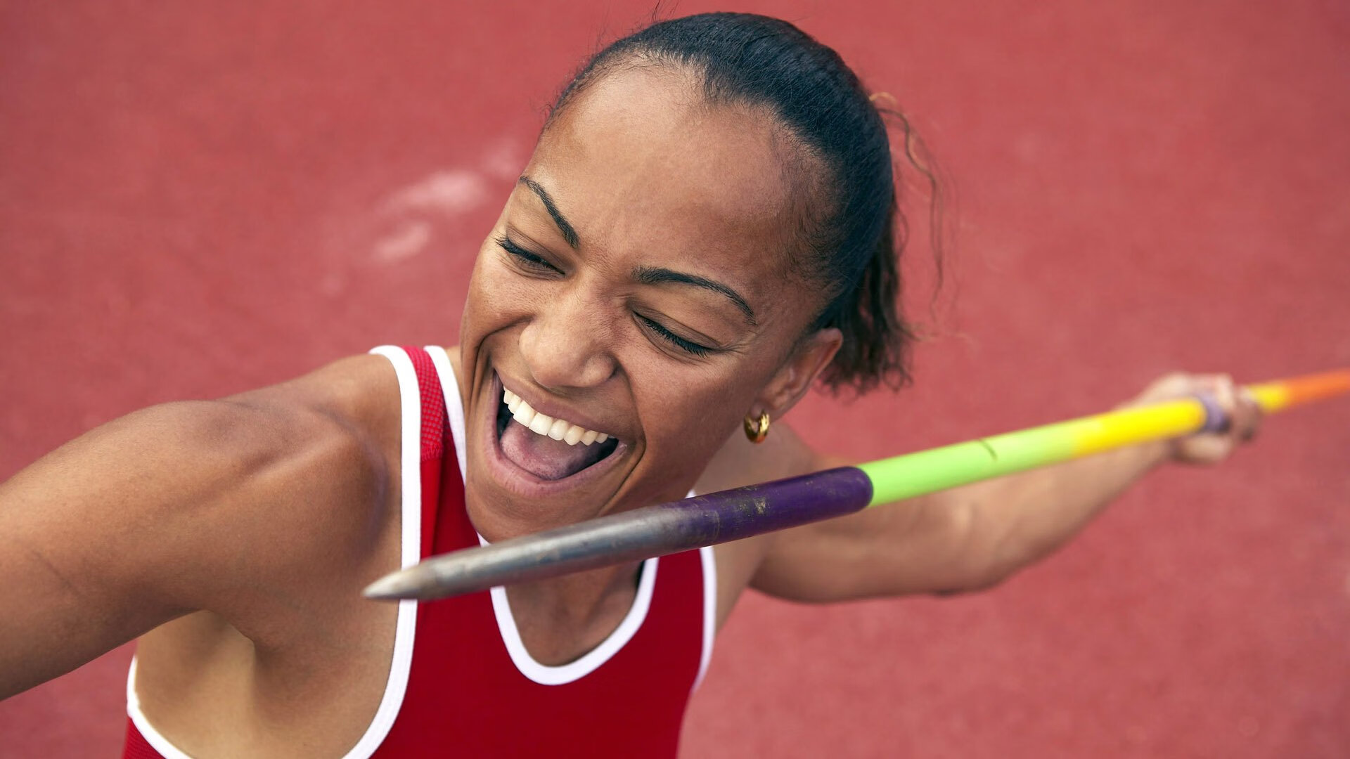北欧神话破灭之夜，莱奥在F1街道赛的绝对统治与韩国争冠战的冷门启示