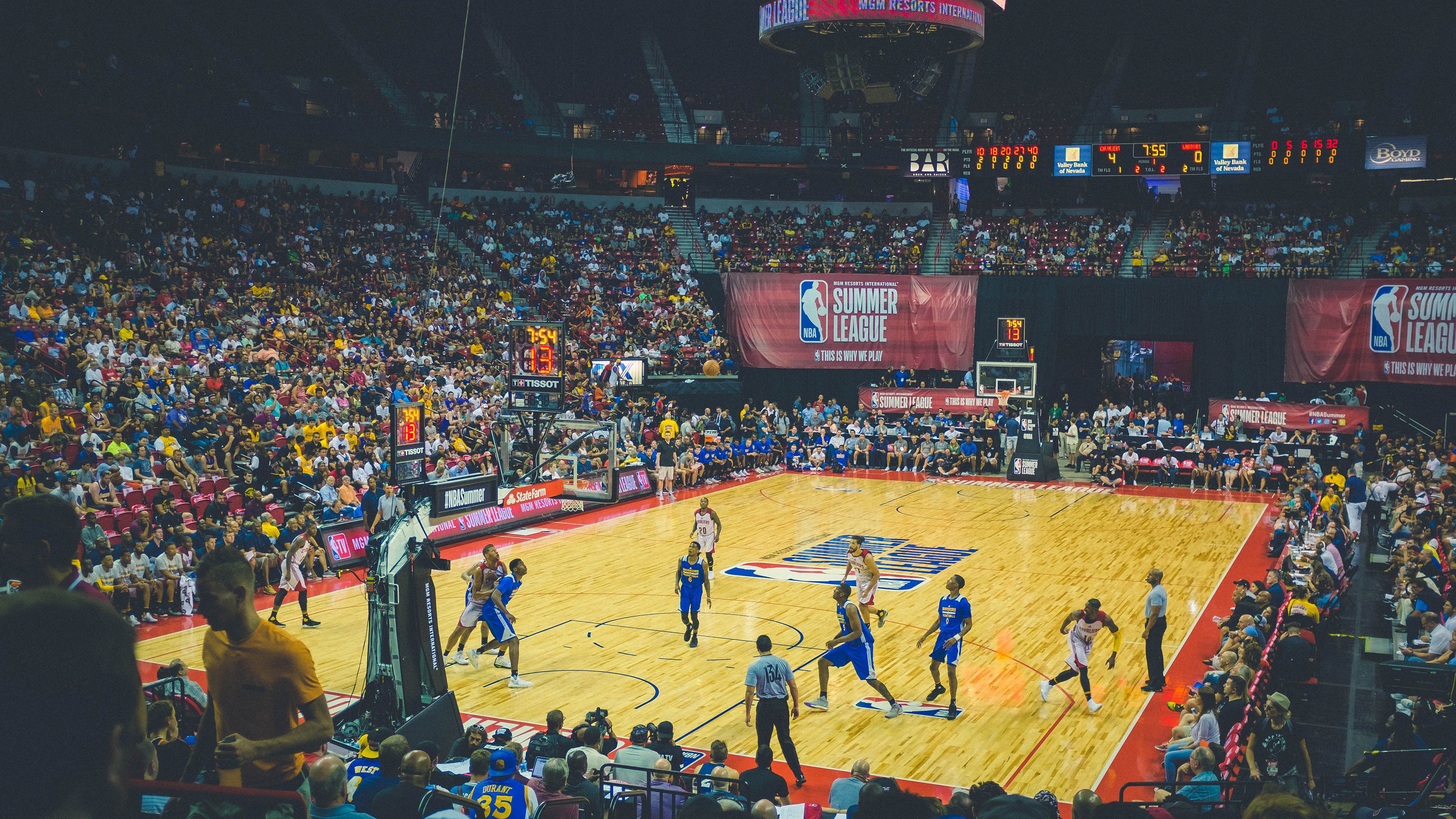 世界杯之夜，巴斯托尼的防守艺术照亮美加墨赛场